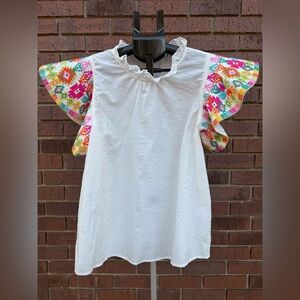THML Blouse Embroidered Flutter Sleeve Top Womens Size Medium White Multicolor
